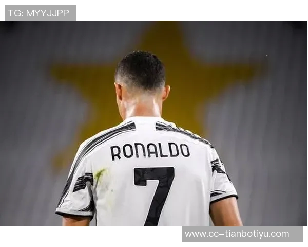 尤文前球员揭露C罗对萨里战术不满用吃草方式表达自己对比赛的理解