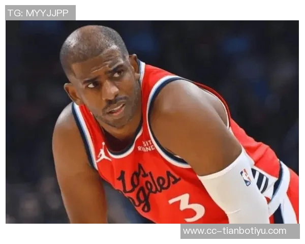 快船赢球却气氛沉闷保罗多次尝试激活球队氛围未果