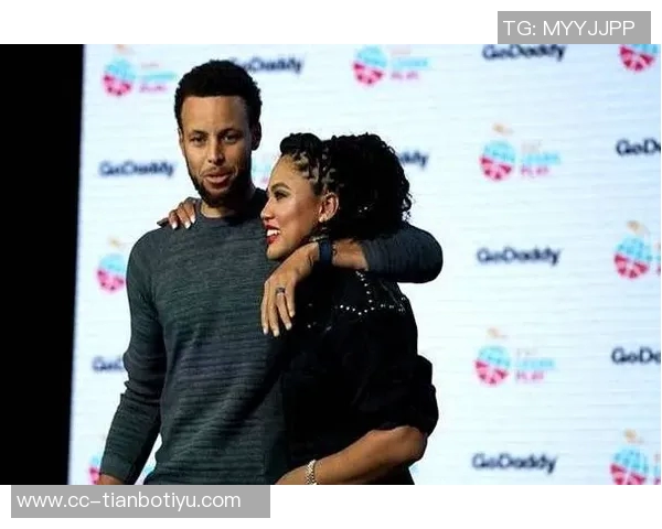 夸梅:库嫂应珍惜库里真爱而非追求外在不满 夸梅:库嫂应珍惜库里真爱而非追求外在不满