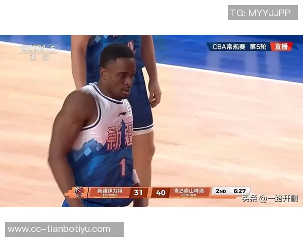 米奇赞福克斯为出色后卫强调其串联队友和防守进步的表现